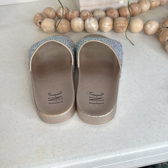 I.N.C. International Concepts Women s Peymin Pool Slides Sz 6 - Picture 5 of 7